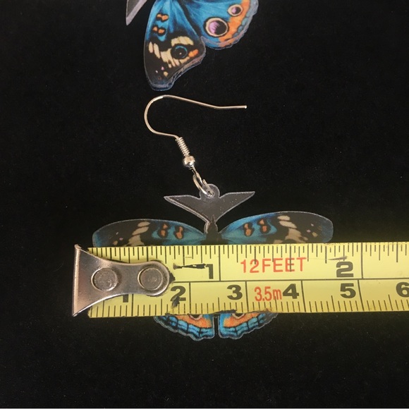Moth Acrylic Dangle Earrings - Picture 8 of 9